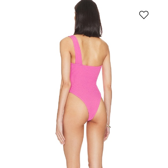 More to Come Manaia one Piece in Pink, Size: M - Picture 2 of 9